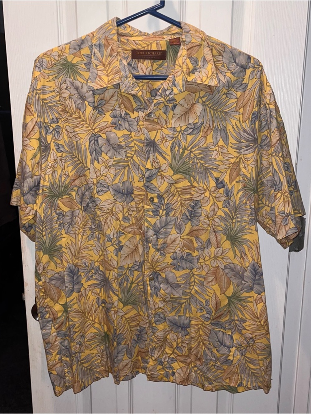 Tori Richard Men’s Yellow Floral Tropical Button-Down Shirt